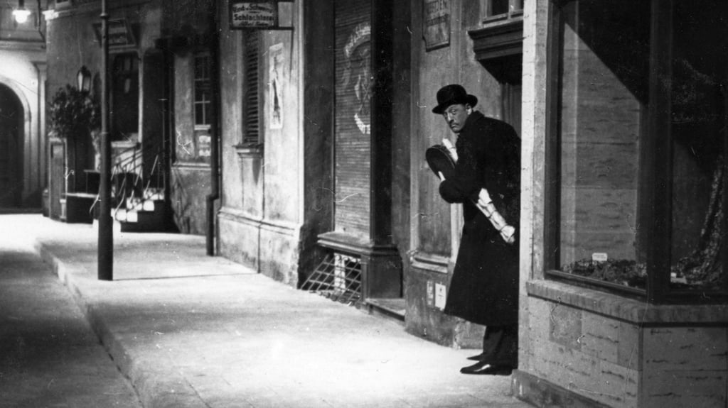 "Das Beil von Wandsbek": Nach kurzer Bedenkzeit willigt der Fleischer ein, doch obwohl die Tat geheim bleiben soll, spricht sich alles schnell herum.