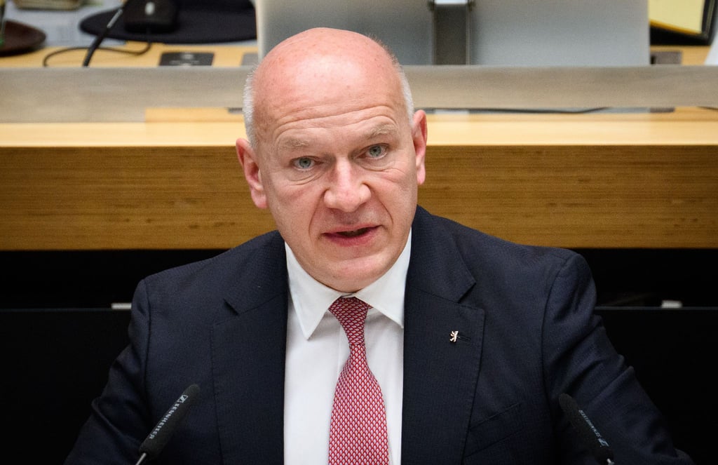 Berlins Regierender Bürgermeister Kai Wegner (CDU) sprach im Abgeordnetenhaus lange über das Krisenmanagement während des Stromausfalls.