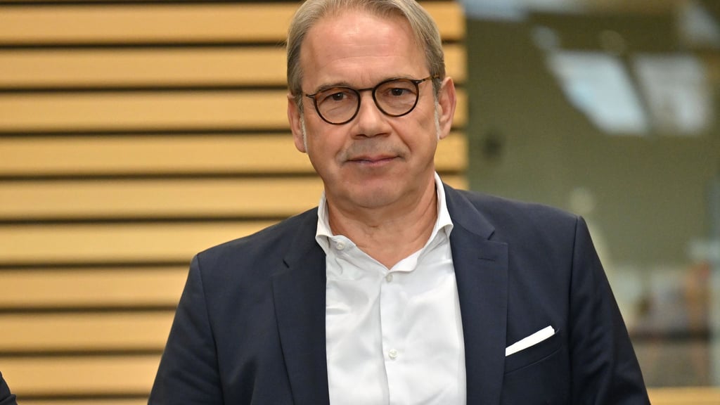 Innenminister Georg Maier weist AfD-Kritik an seiner Arbeit zurück.