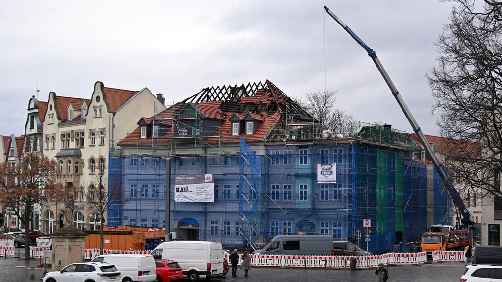 Rund 60 Hinweise zum Brand am Erfurter Domplatz sind bei der Polizei eingegangen. (Archivbild)