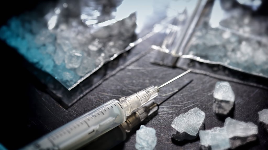 Ein Mann aus Wittenberg steht in Dessau wegen Drogenhandels vor Gericht.