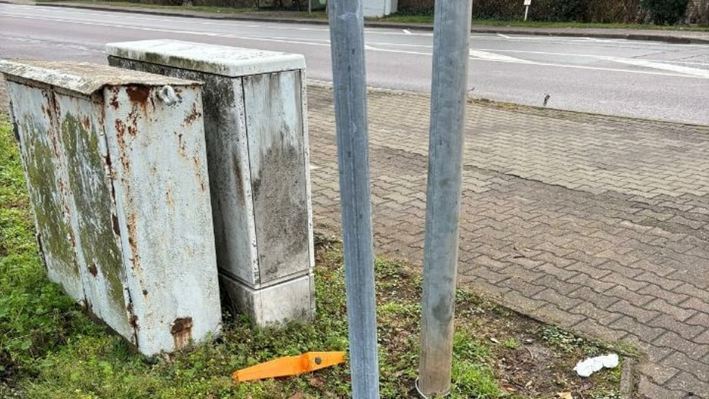 Hier wurde in Roßla eine Warnfigur gestohlen.