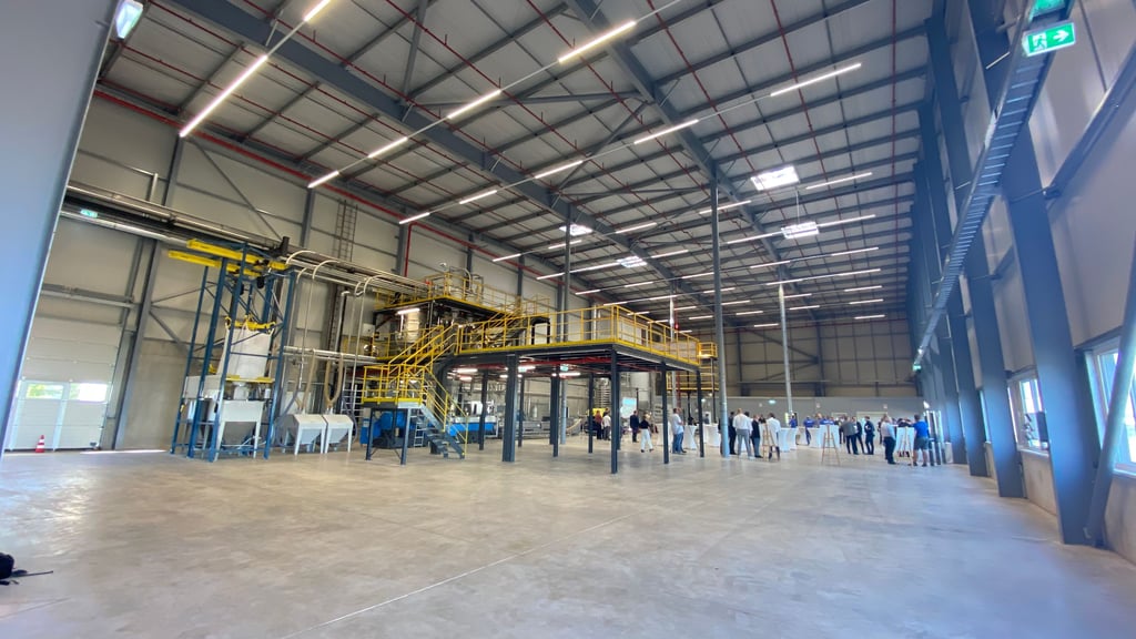 In eine neue Produktionshalle hatte Mocom viel Geld investiert. Nun soll der Standort Gardelegen Mitte des Jahres geschlossen werden.