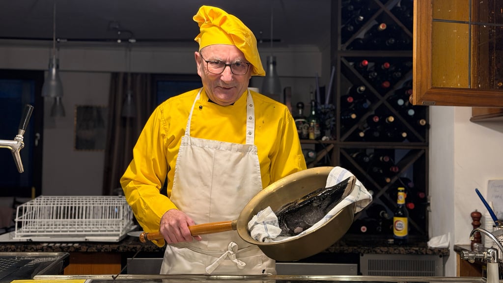 Manfred Hippeli, Wirt des Restaurants "Zur Güldenen Pfanne in Havelberg