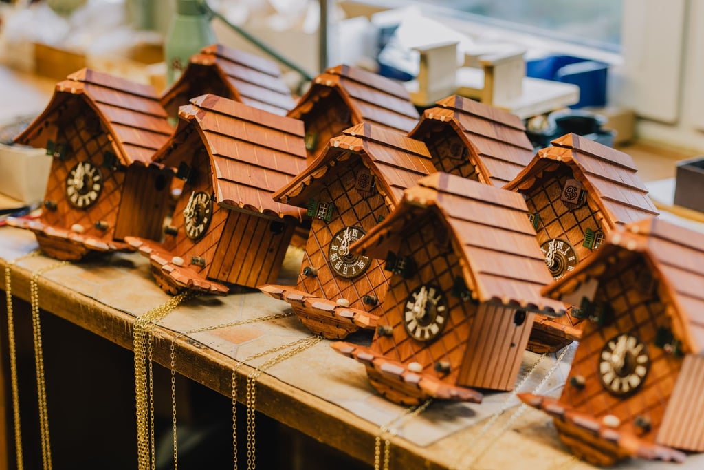 Die Schwarzwälder Kuckucksuhr ist mögliche Kandidatin einer geschützte regionalen Herkunftsbezeichnung. (Archiv)