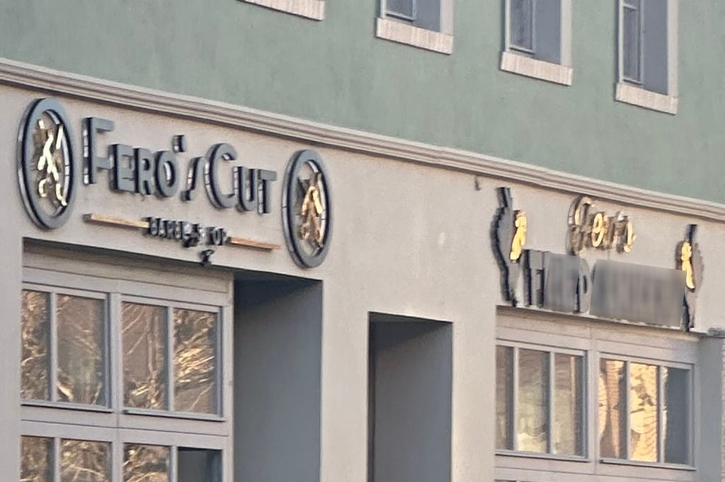 In einem Barber-Shop in der Naumburger Salzstraße ereignete sich am Freitag eine Detonation. Die Polizei hat Ermittlungen aufgenommen. 