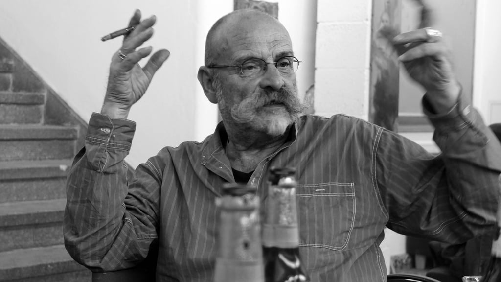 Trauer um Günther Rechn: Der Maler, der Halle so liebte, verstarb an den Folgen eines Autounfalls.