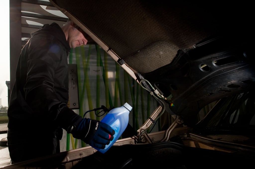 Klare Sicht fein? Jetzt noch den Frostschutz des Kühlsystems checken.