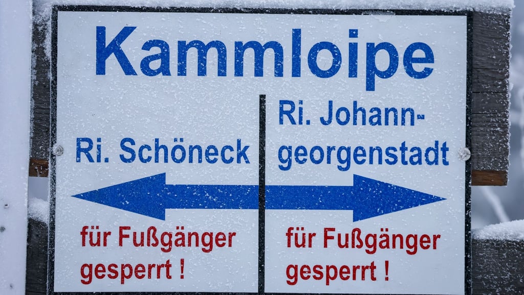 Wegen Tauwetters ist die Kammloipe im Erzgebirge nur noch eingeschränkt nutzbar. (Symbolbild)