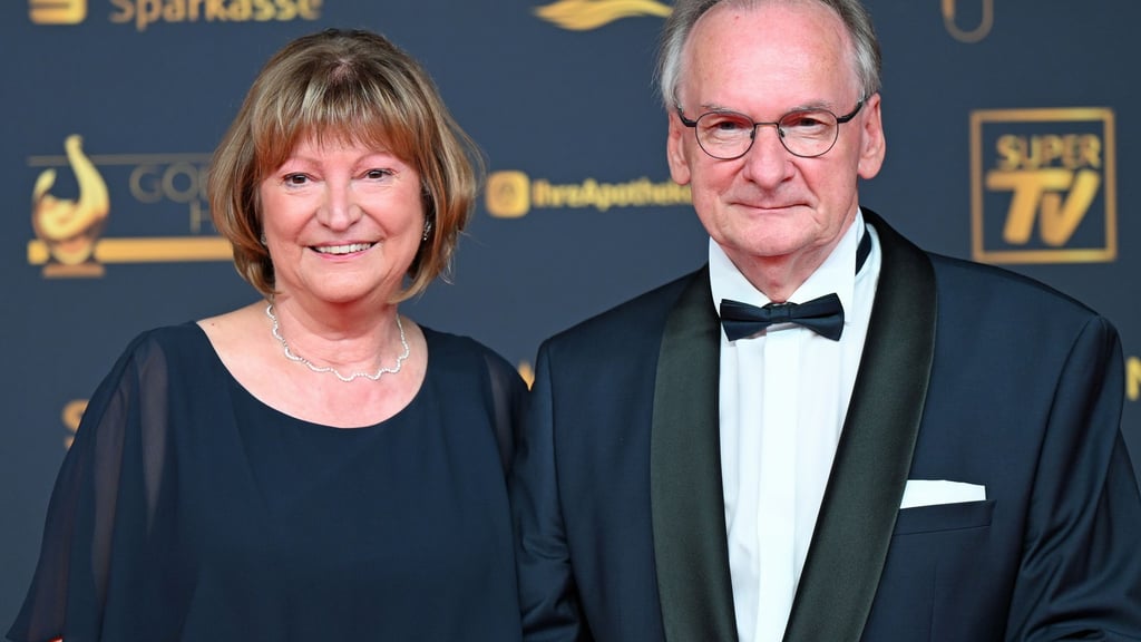 „Ich glaube, dass ich mir ein Leben ohne meine Frau nicht vorstellen kann“, sagte Reiner Haseloff (CDU) über seine Frau Gabriele. (Archivbild)