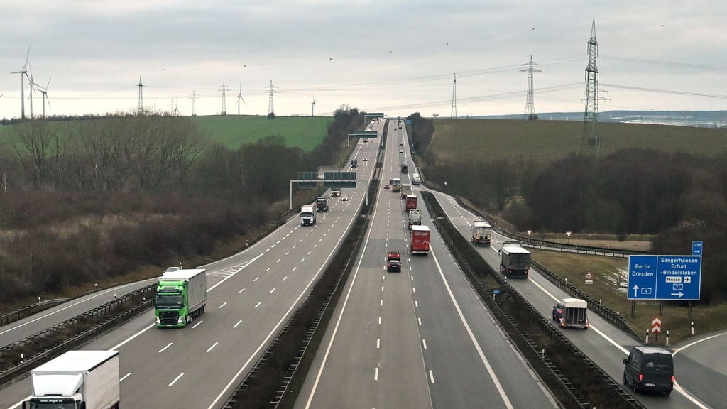 Heute bleibt es meist trocken, Glätte ist nur noch vereinzelt ein Thema. (Archivbild)