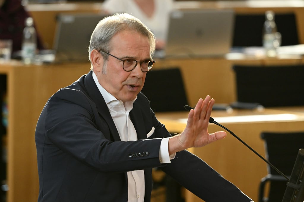 Keine Mehrheit für die AfD-Forderung nach einer Entlassung von Innenminister Georg Maier.