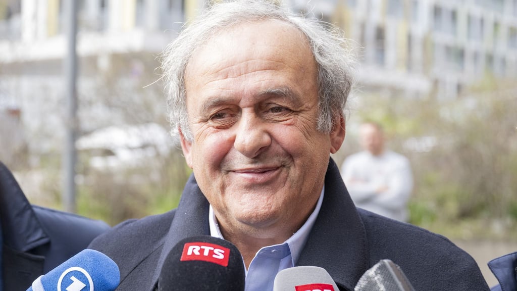 Michel Platini übt deutliche Kritik an Gianni Infantino. (Archivbild)