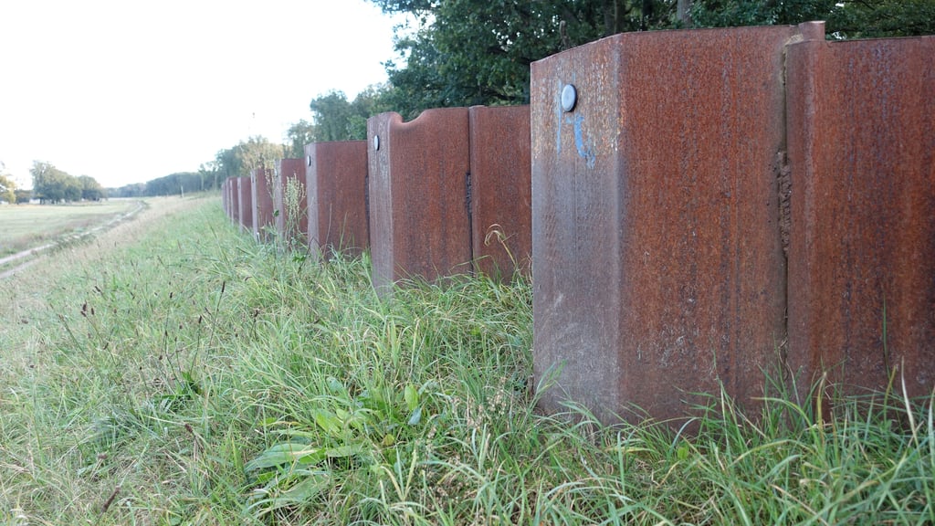 Das Pechauer Siel: Hier soll der Deich künftig erneuert werden – doch der Baustart verzögert sich weiter.