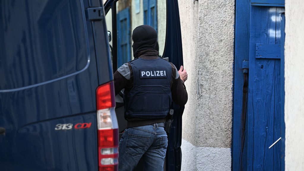 In Aken und Köthen hat eine Drogenrazzia stattgefunden. 