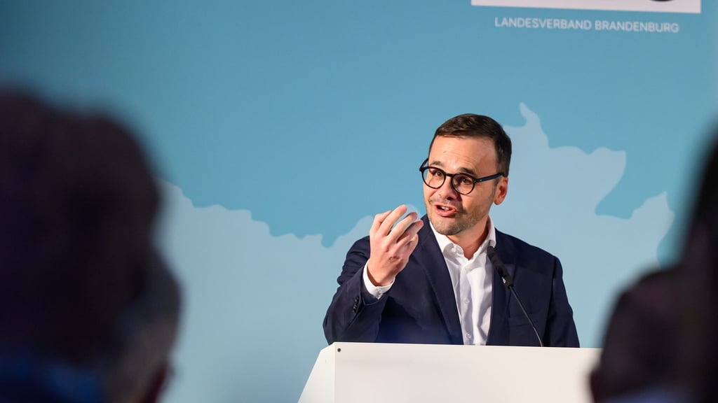 Die Brandenburger CDU unter Landeschef Jan Redmann hat Koalitionsverhandlungen mit der SPD beschlossen (Archivbild).