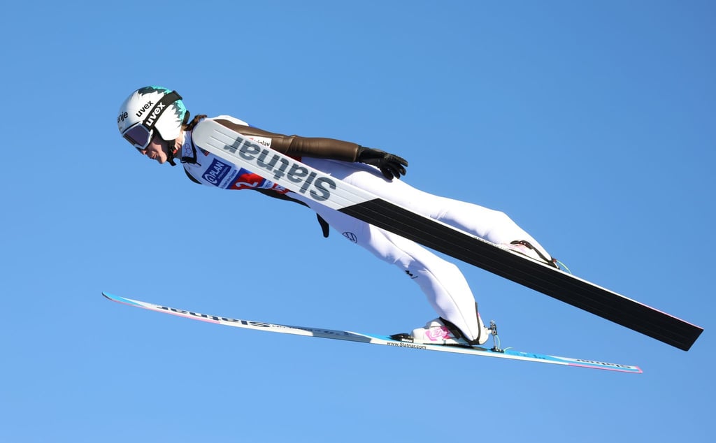 Nika Prevc ist derzeit mit großem Abstand die beste Skispringerin. (Archivbild)