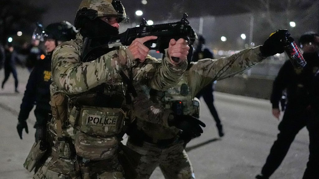 Die Einwanderungsbehörde ICE ist auch in Minnesota im Einsatz - Demonstranten protestieren seit längerem dagegen.