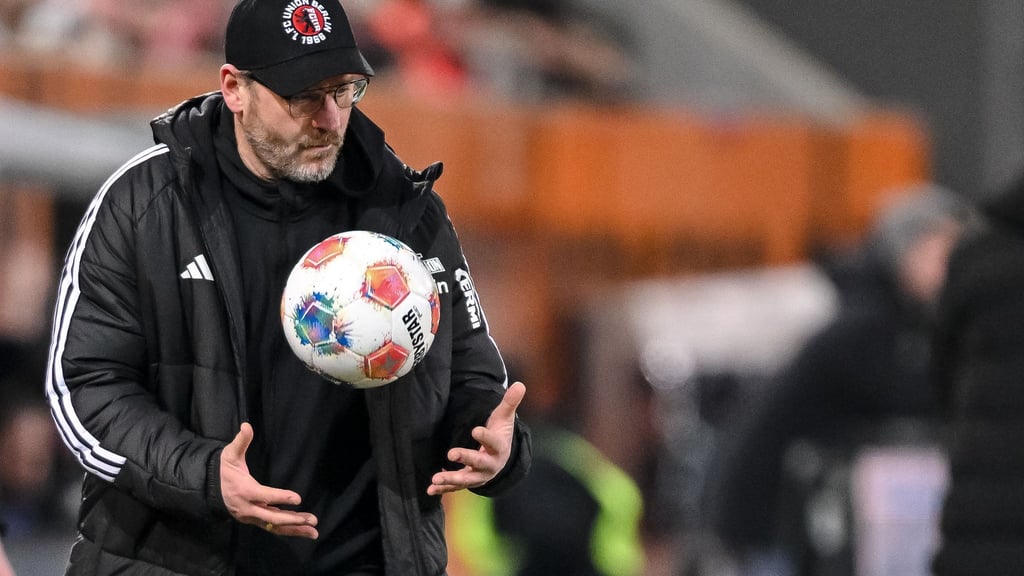 Union-Trainer Steffen Baumgart will auch in Stuttgart punkten. (Archivbild)