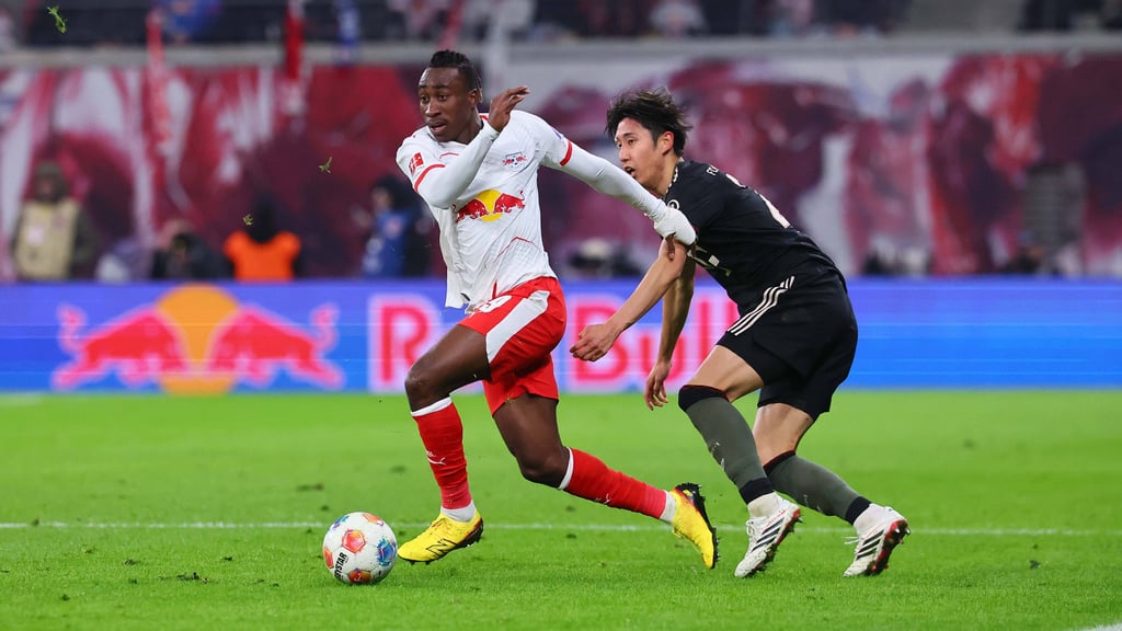 Soll auch 2026/27 noch bei RB spielen: Yan Diomande.