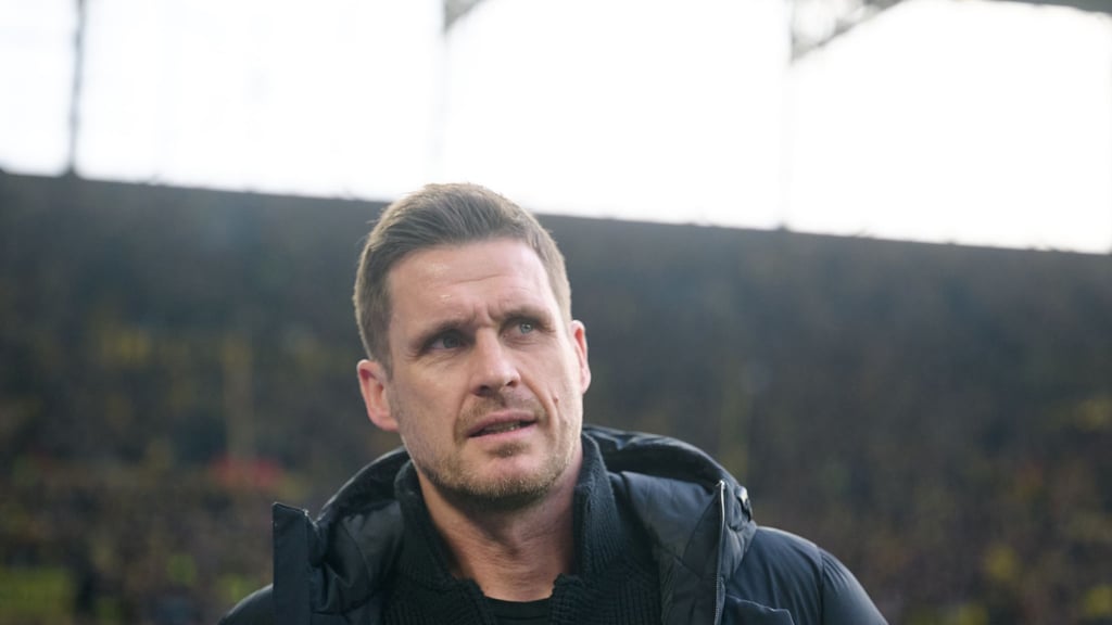 Sebastian Kehl hat beim BVB noch einen Vertrag bis Sommer 2027. Er äußerte sich nun erstmals zu einem angeblichen HSV-Interesse.