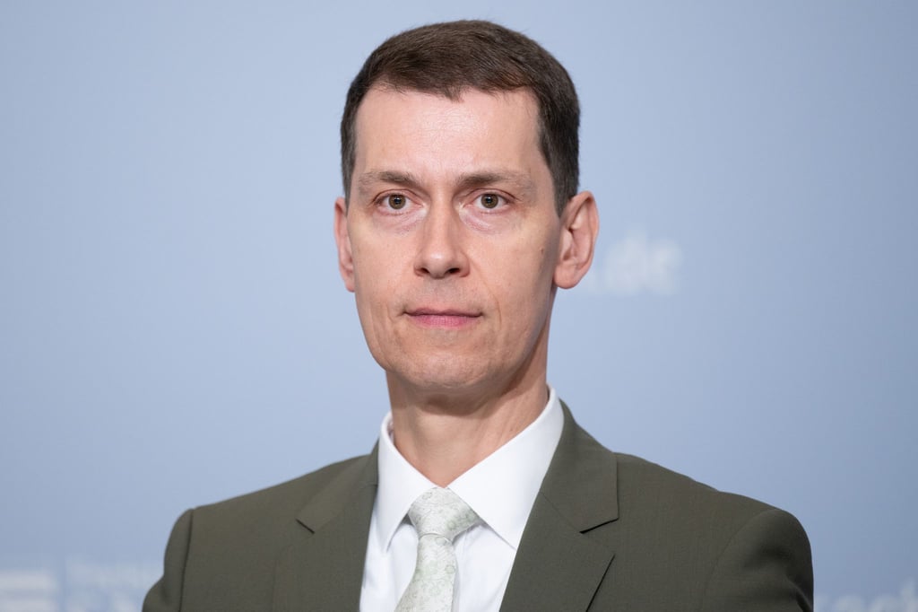 Der Präsident der Landesdirektion Sachsen, Béla Bélafi, hält eine tiefgreifende Staatsmodernisierung für möglich.(Archivbild)