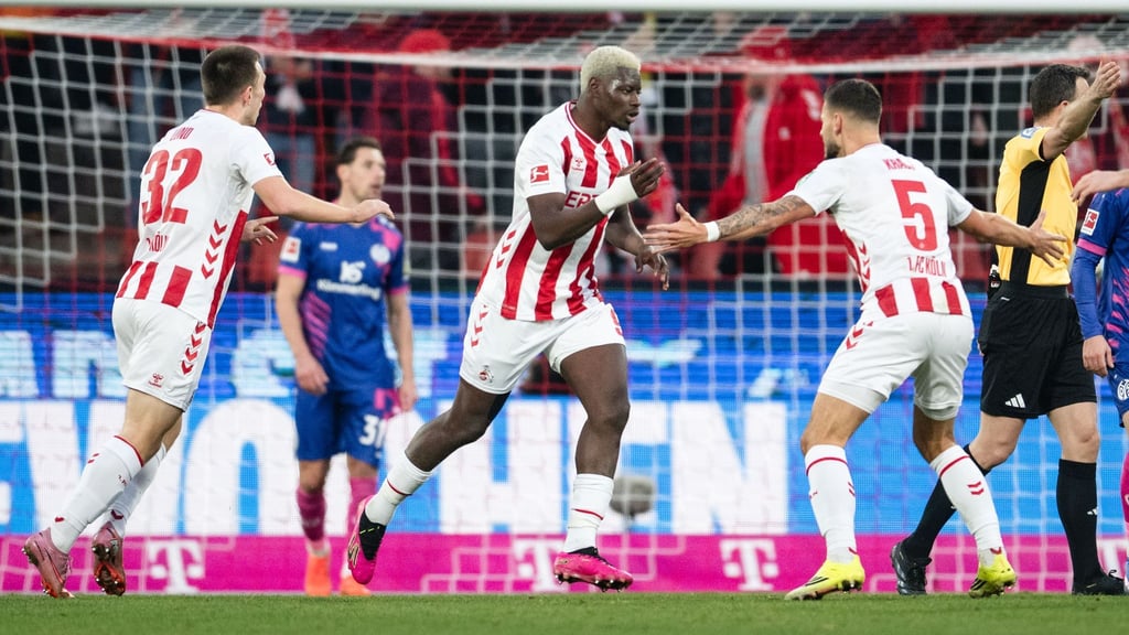 Kölns Ragnar Ache traf gegen Mainz doppelt.