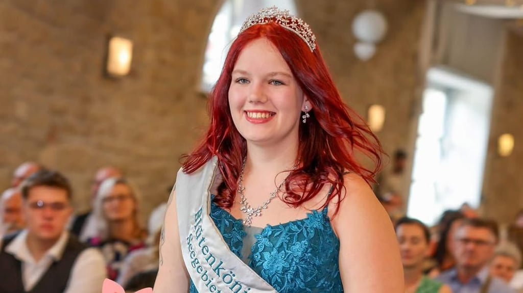 Nach zwei ereignisreichen Jahren endet die Amtszeit von Blütenkönigin Pia I. – Pia Leypold. 