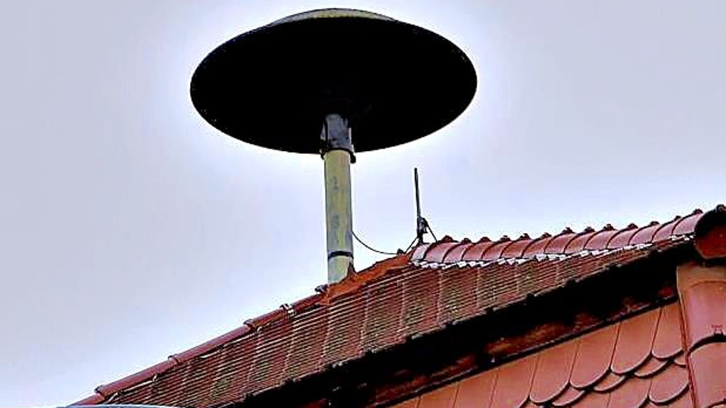 Plötzlich heulten die Sirenen.