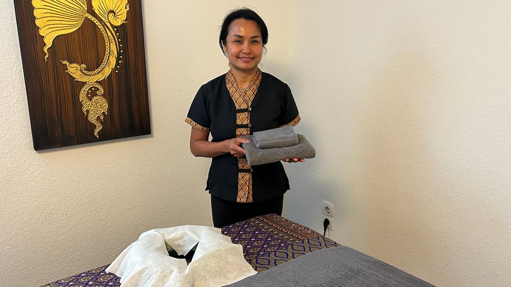 Saengduean Lichtenberger hat ihr Handwerk in Pattaya in Thailand gelernt