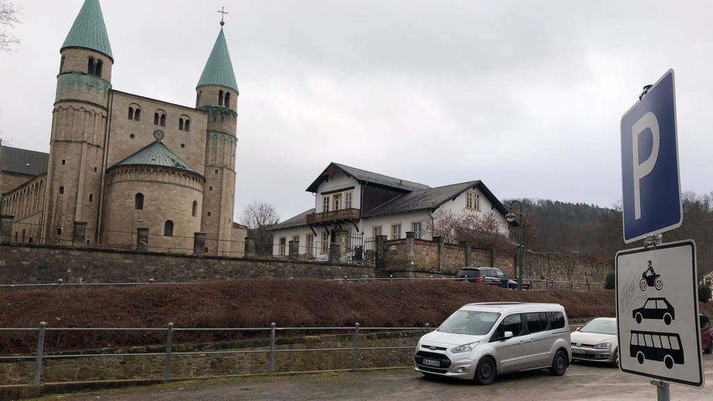 Seit langem geplant ist die Gestaltung des Parkplatzes an der Stiftskirche in Gernrode.