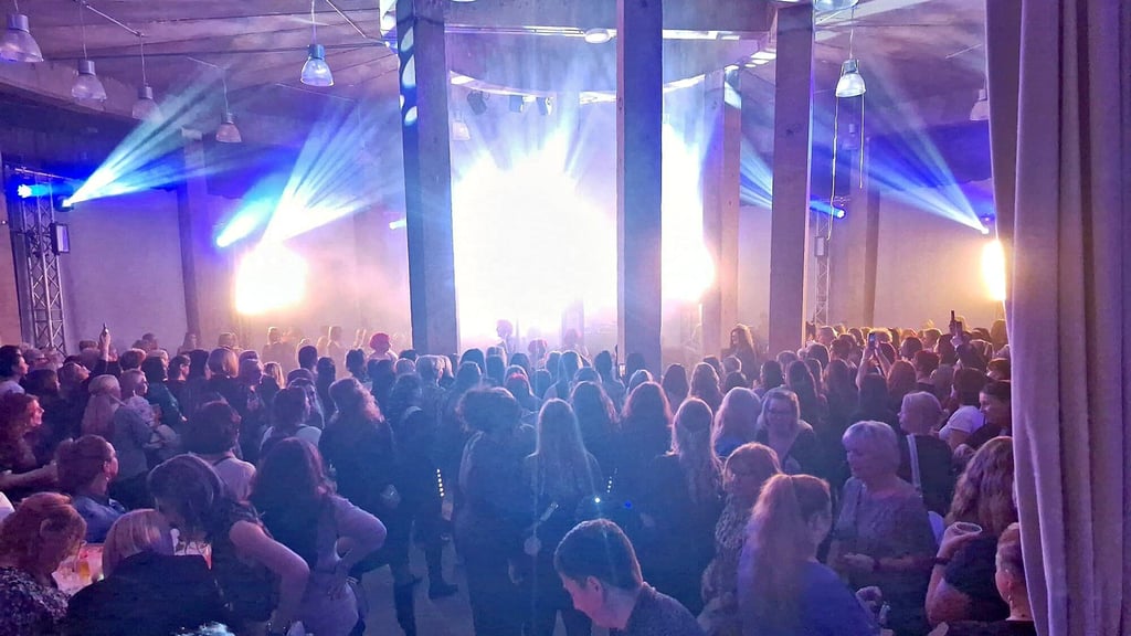 Die Premiere der Frauentagsparty im Bitterfelder Wasserzentrum vor einem Jahr war ein großer Erfolg. Nun folgt die Neuauflage.