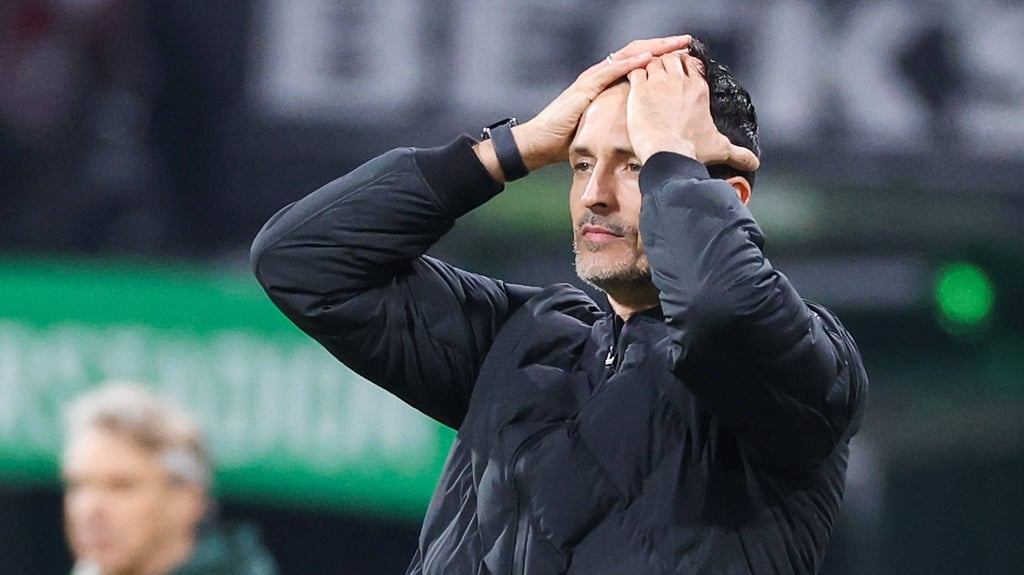 Dino Toppmöller musste seinen Hut in Frankfurt nehmen.