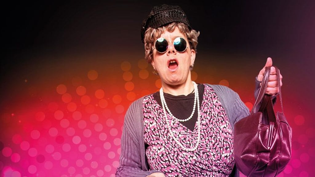 Oma Frieda kommt nach Genthin. 