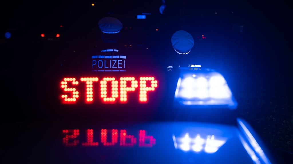 Die Polizei stoppte den Motorroller in Mansfeld. (Symbolbild)
