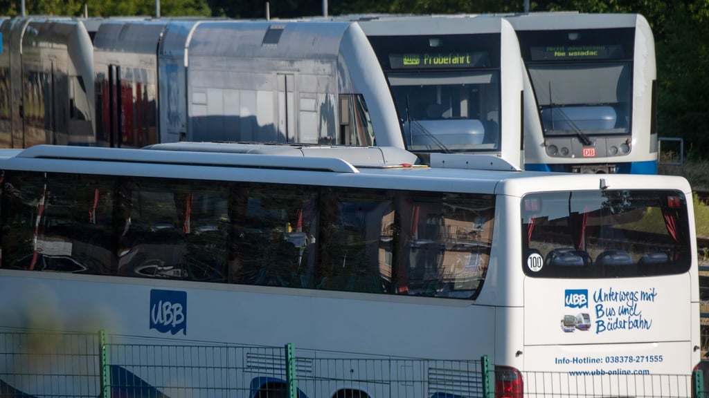 Die UBB stellt die Fernbuslinie zwischen Usedom und Berlin ein. (Archivbild)