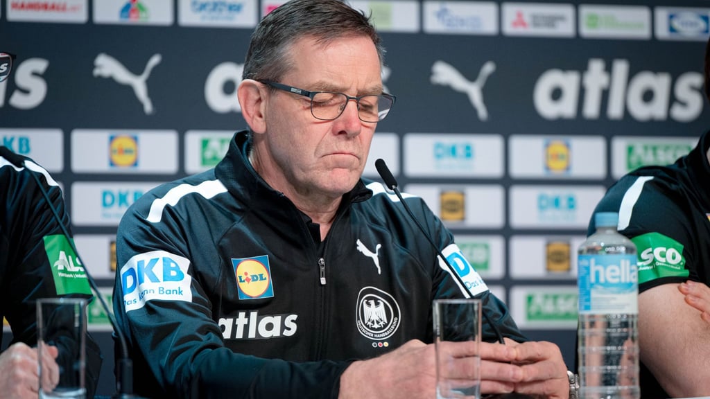 Für Alfred Gislason steht im EM-Duell mit Spanien einiges auf dem Spiel.