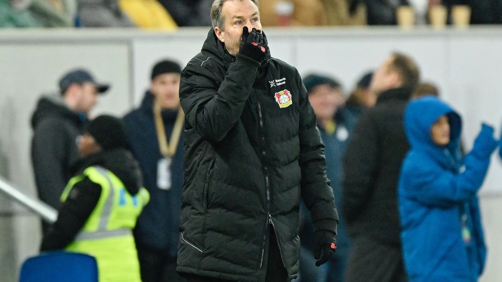 Leverkusens Trainer Kasper Hjulmand will mit seiner Mannschaft in die Playoffs in der Champions League.