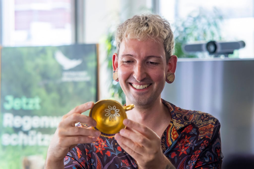 Fabian Kahl ist seit mehr als 13 Jahren Teil der ZDF-Show "Bares für Rares".