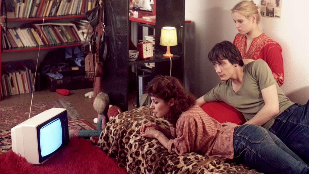 Gemeinsames Fernsehen im Jahr 1979, als es in den meisten Haushalten nur ein Fernsehgerät gab.