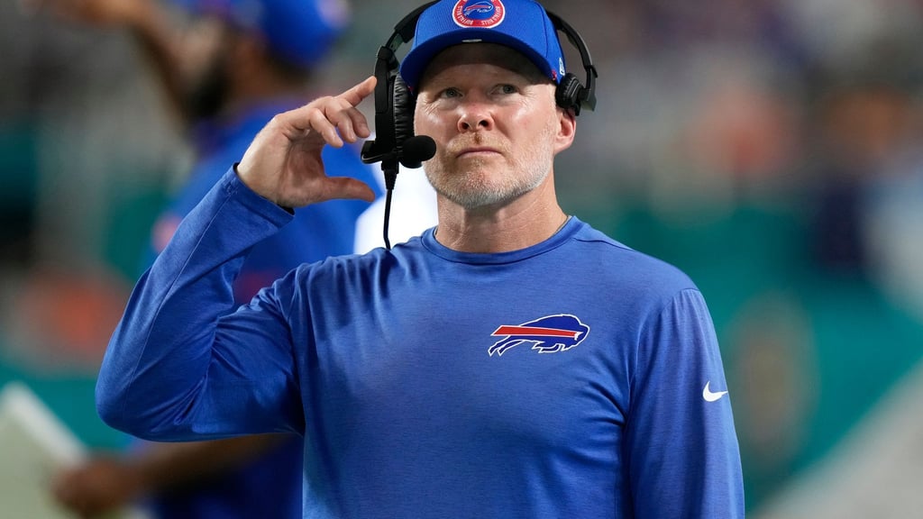 Die Buffalo Bills haben sich Medienberichten zufolge von Chefcoach Sean McDermott getrennt. (Archivbild)