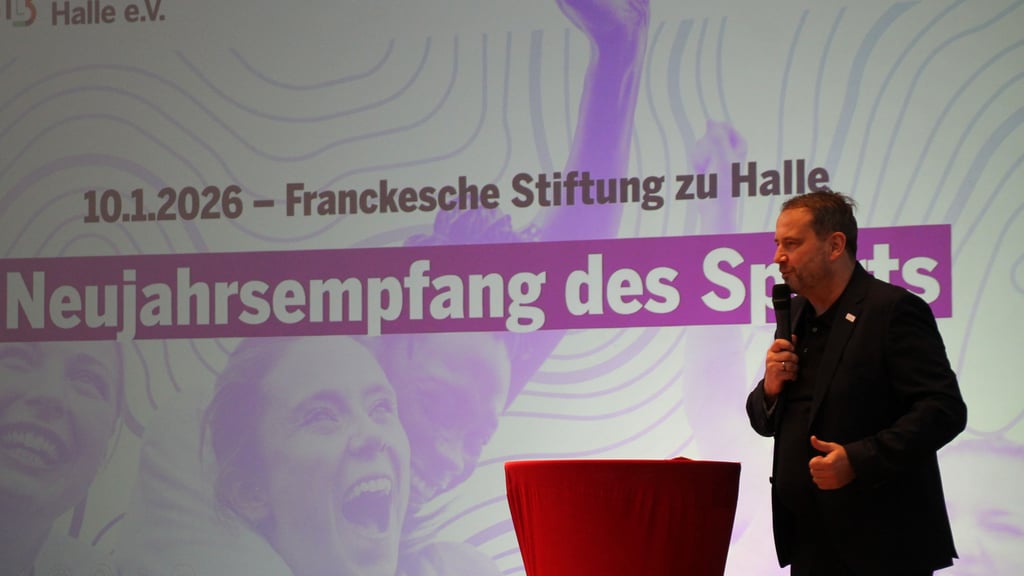 Er will Vereine in Halle entlasten: Präsident René Walther beim Neujahrsempfang des Stadtsportbundes Halle. 