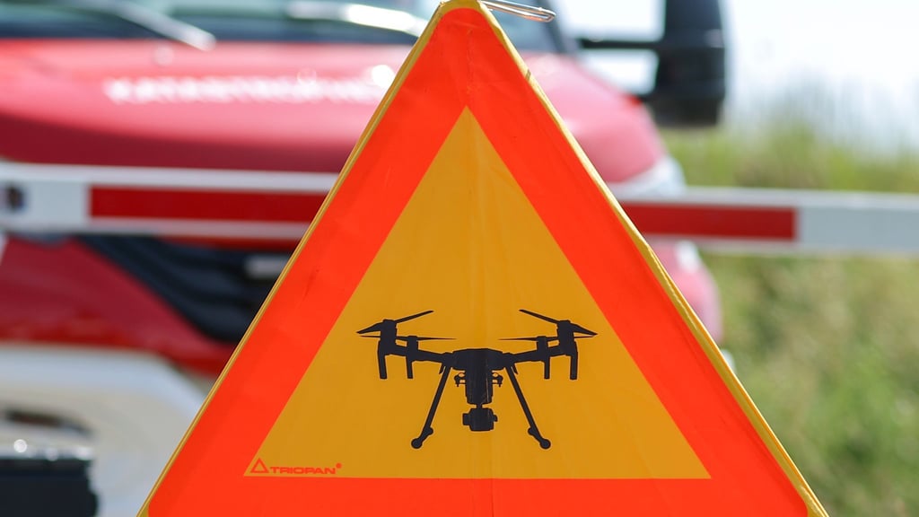 Eine Drohne der Feuerwehr hat bei der Polizei in Sondershausen für Fragen sowie einen Einsatz gesorgt. (Symbolbild)