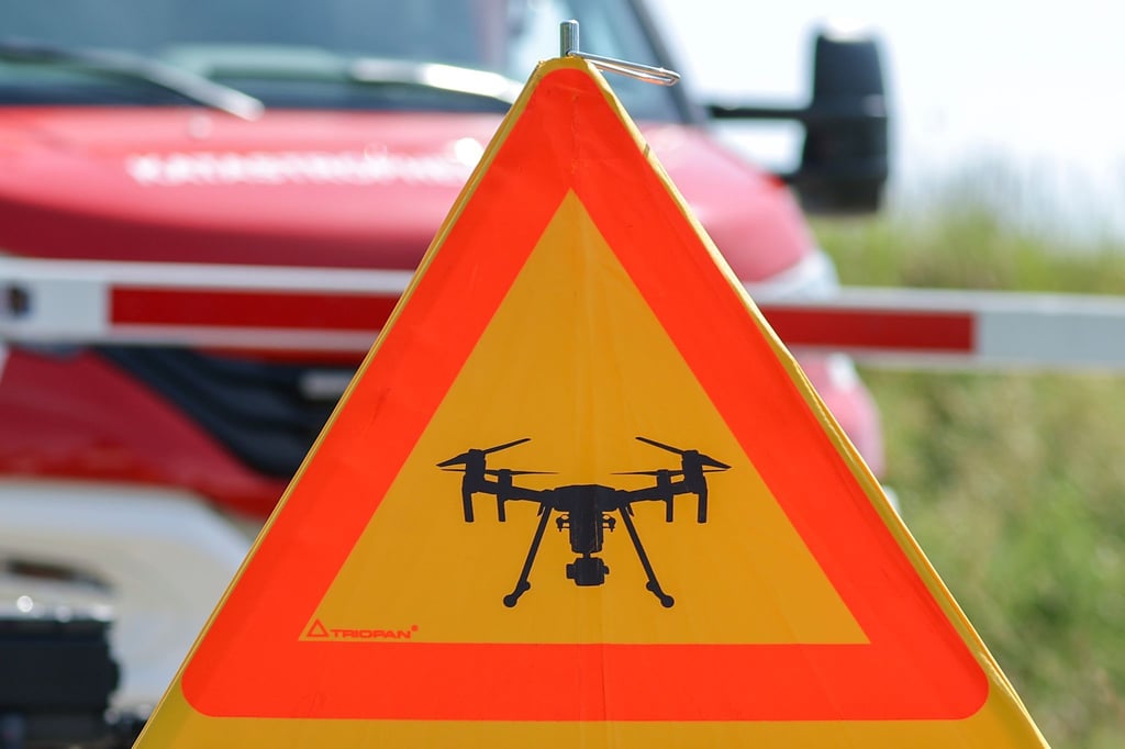 Eine Drohne der Feuerwehr hat bei der Polizei in Sondershausen für Fragen sowie einen Einsatz gesorgt. (Symbolbild)