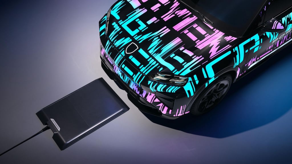 Ohne Kabelsalat: Eine relativ neue Art, seinem E-Auto zu neuer Energie zu verhelfen, ist das induktive Laden.