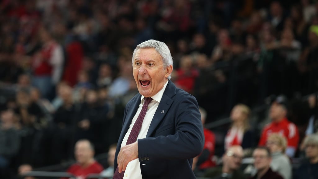 Nach drei Heimsiegen in Serie hat Trainer Svetislav Pesic mit den Bayern wieder zuhause verloren.