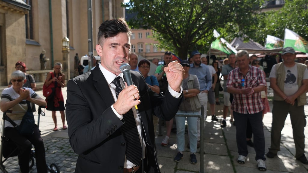Die AfD-Landtagsfraktion im Brandenburger Landtag äußert sich zum Rechtsextremisten Martin Sellner und einer geplanten Veranstaltung mit ihm. (Archivbild)