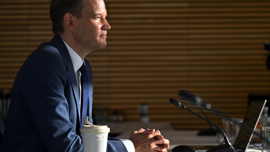 Der Virologe Hendrik Streeck wurde im Thüringer Corona-Untersuchungsausschuss befragt.