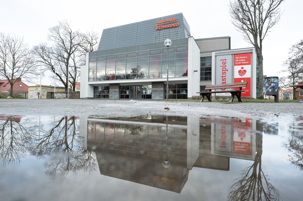 Nach rund zehn Tagen Pause spielt das Theater Bautzen wieder – trotz noch nicht vollständig behobener Schäden nach dem Wasserschaden. (Archivbild)