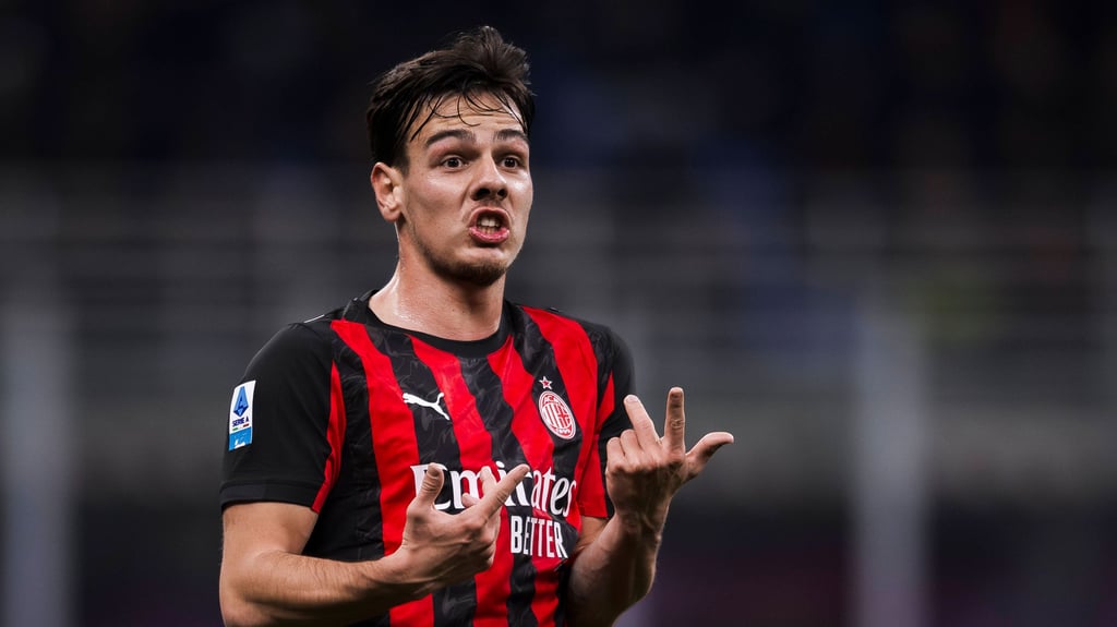 Ardon Jashari in einem Spiel für den AC Mailand.